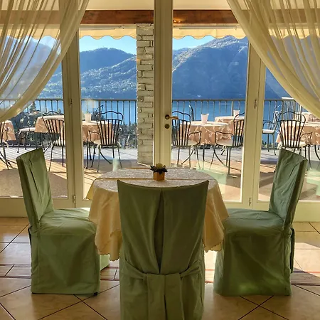 La Perla Hotel 3*