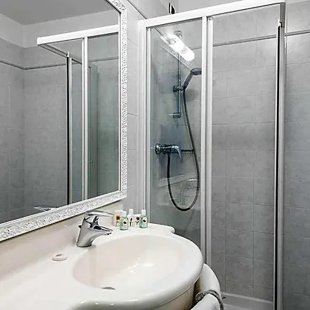 La Perla Hotel Tremezzo