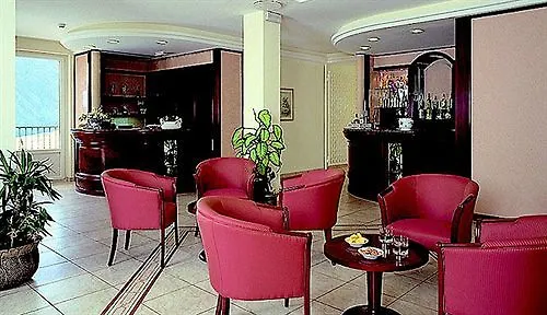 Отель La Perla Тремеццо