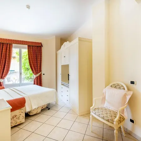 Hotell La Perla Tremezzo